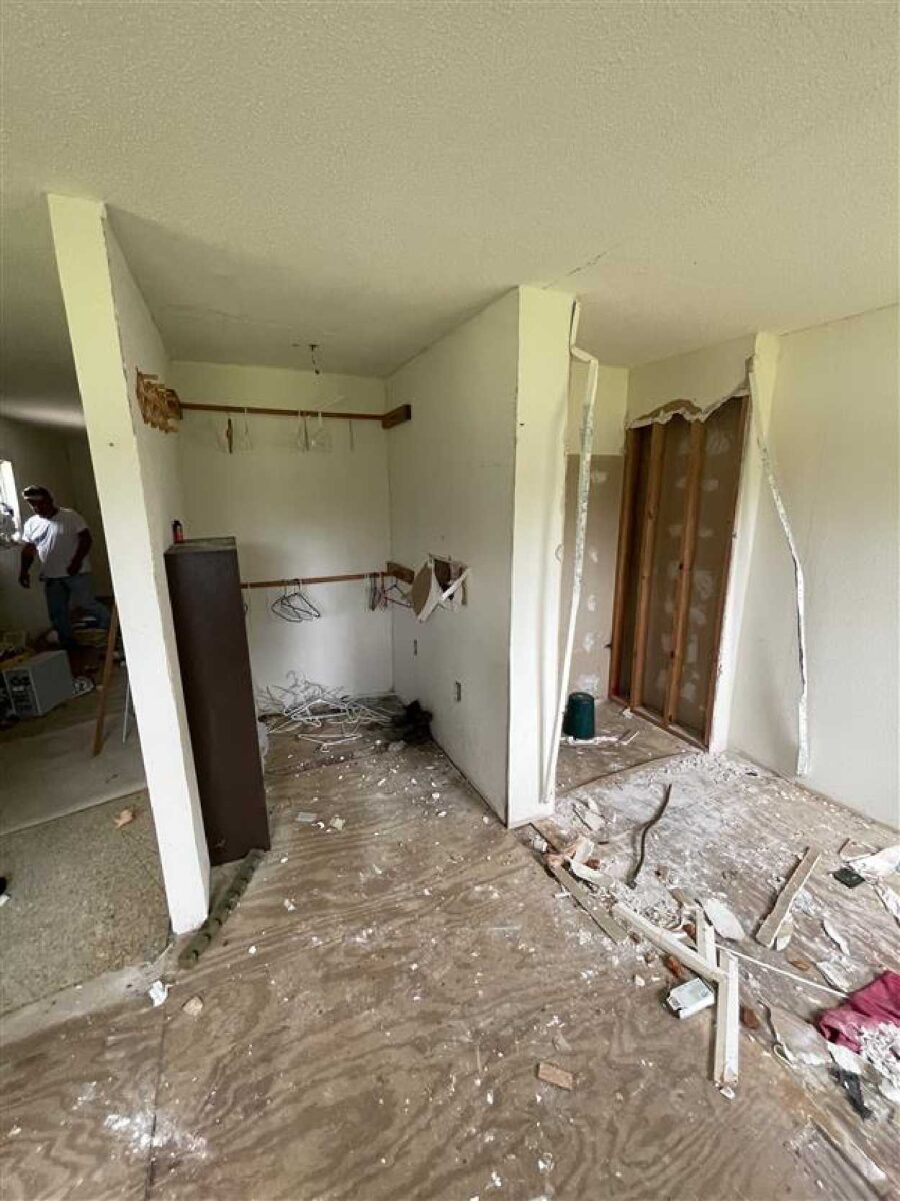 Vidor fix and flip loan — subject property photo 1