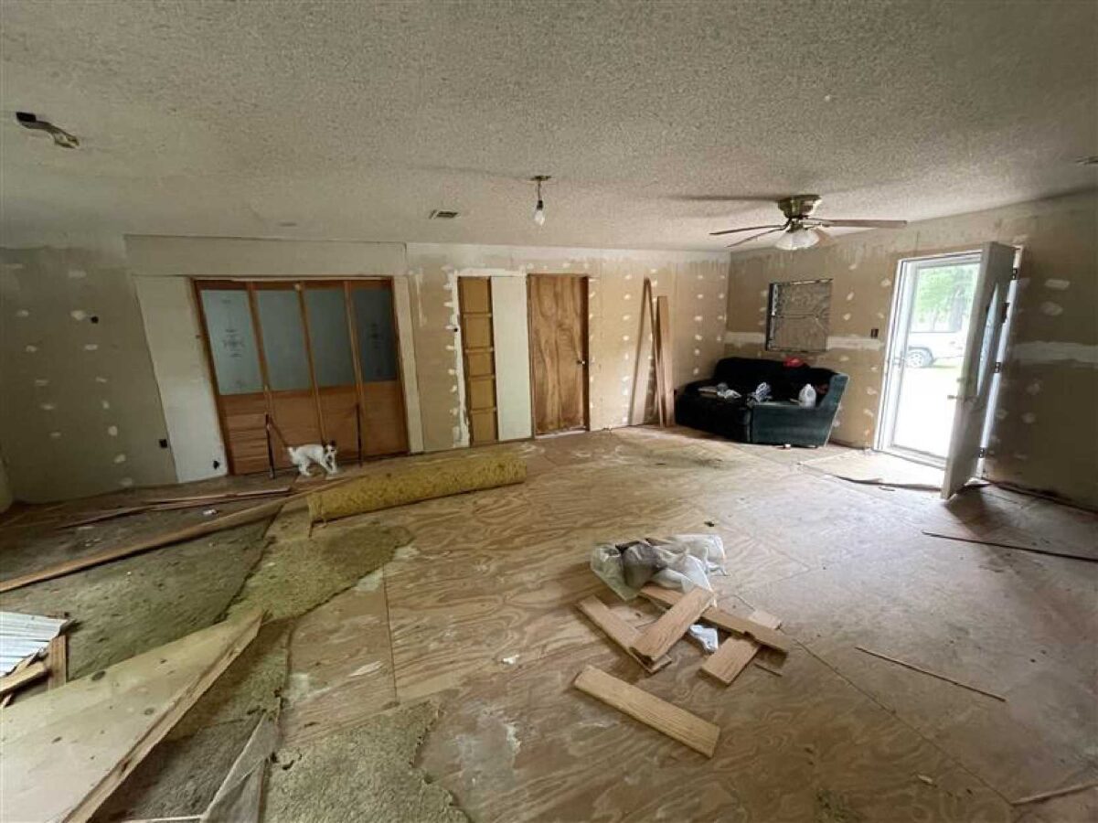 Vidor fix and flip loan — subject property photo 4