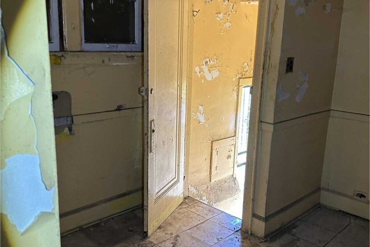 Detroit fix and flip loan — subject property photo 8