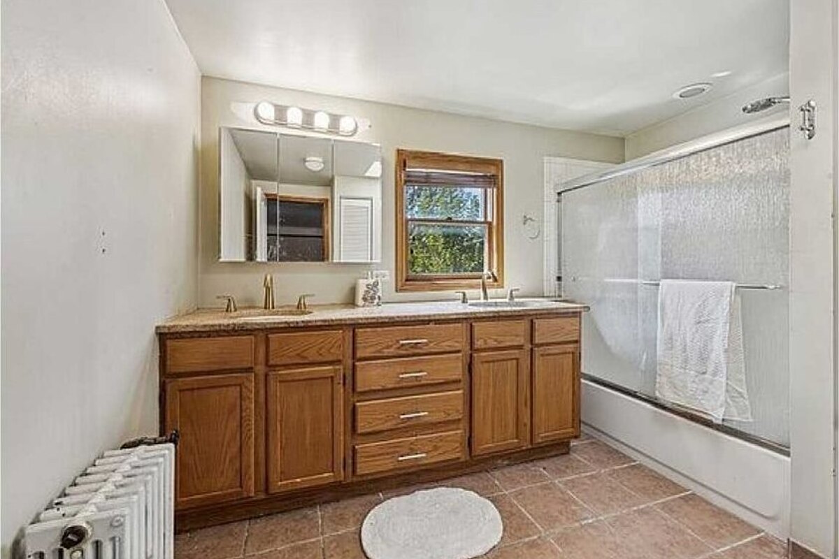 Oak Park fix and flip loan — subject property photo 7