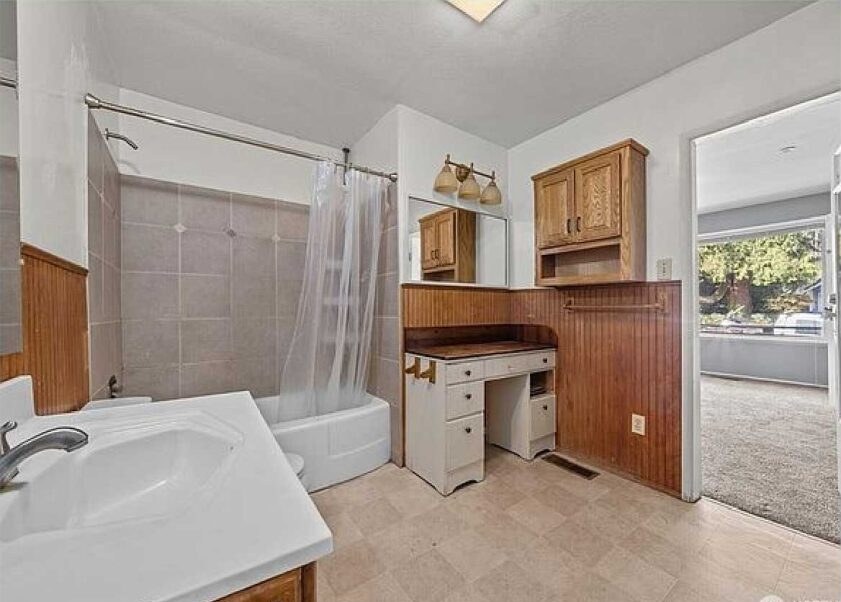 Tacoma fix and flip loan — subject property photo 10