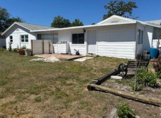 Longwood fix and flip loan — subject property photo 2