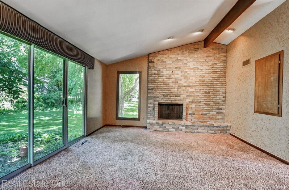 Bloomfield Hills bridge loan — subject property photo 5