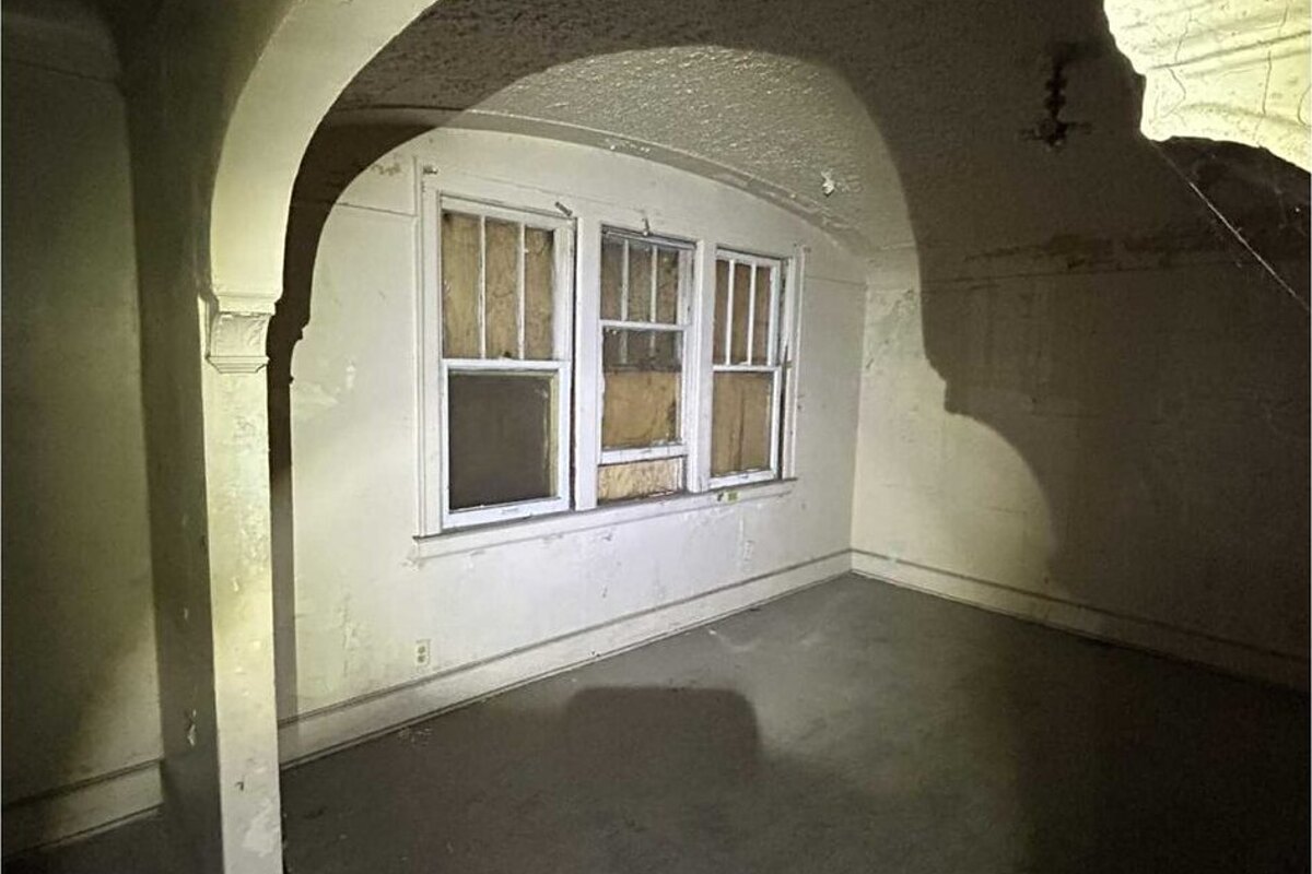 Detroit fix and flip loan — subject property photo 10