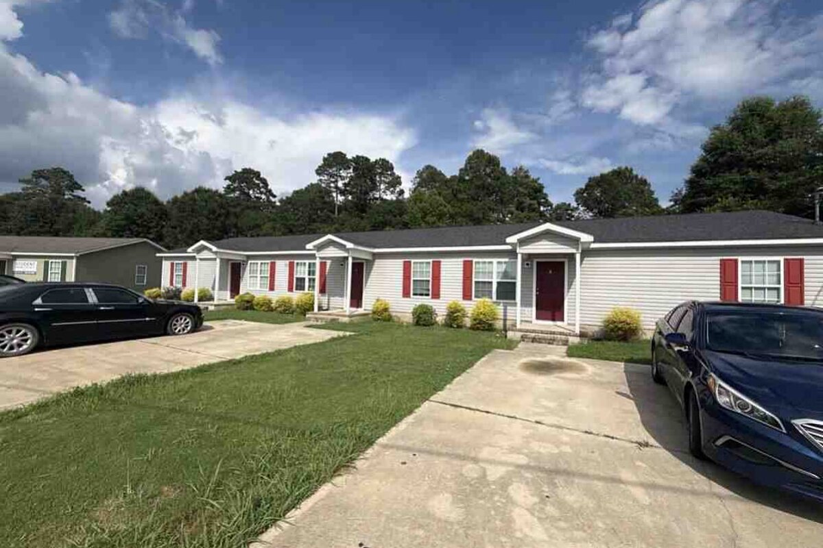 Fort Valley dscr loan — subject property photo 1