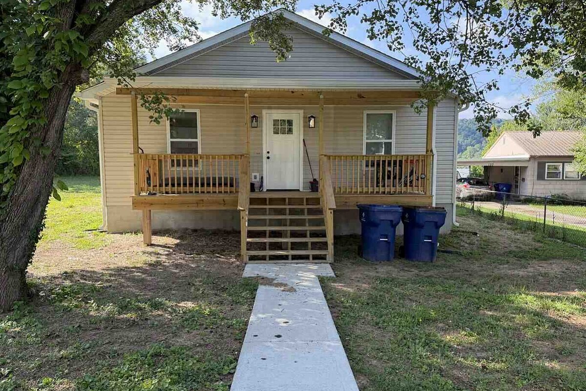 Oak Ridge dscr loan — subject property photo 2