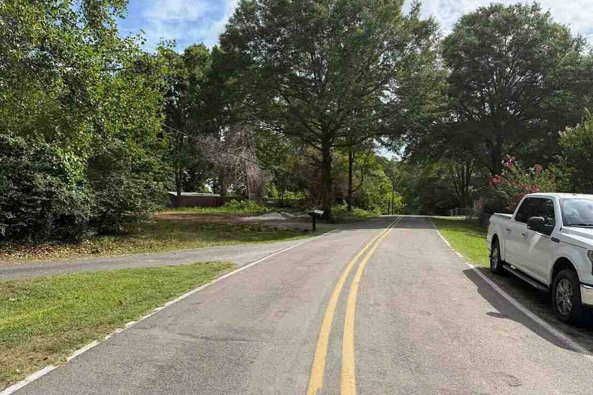 Belmont dscr loan — subject property photo 7