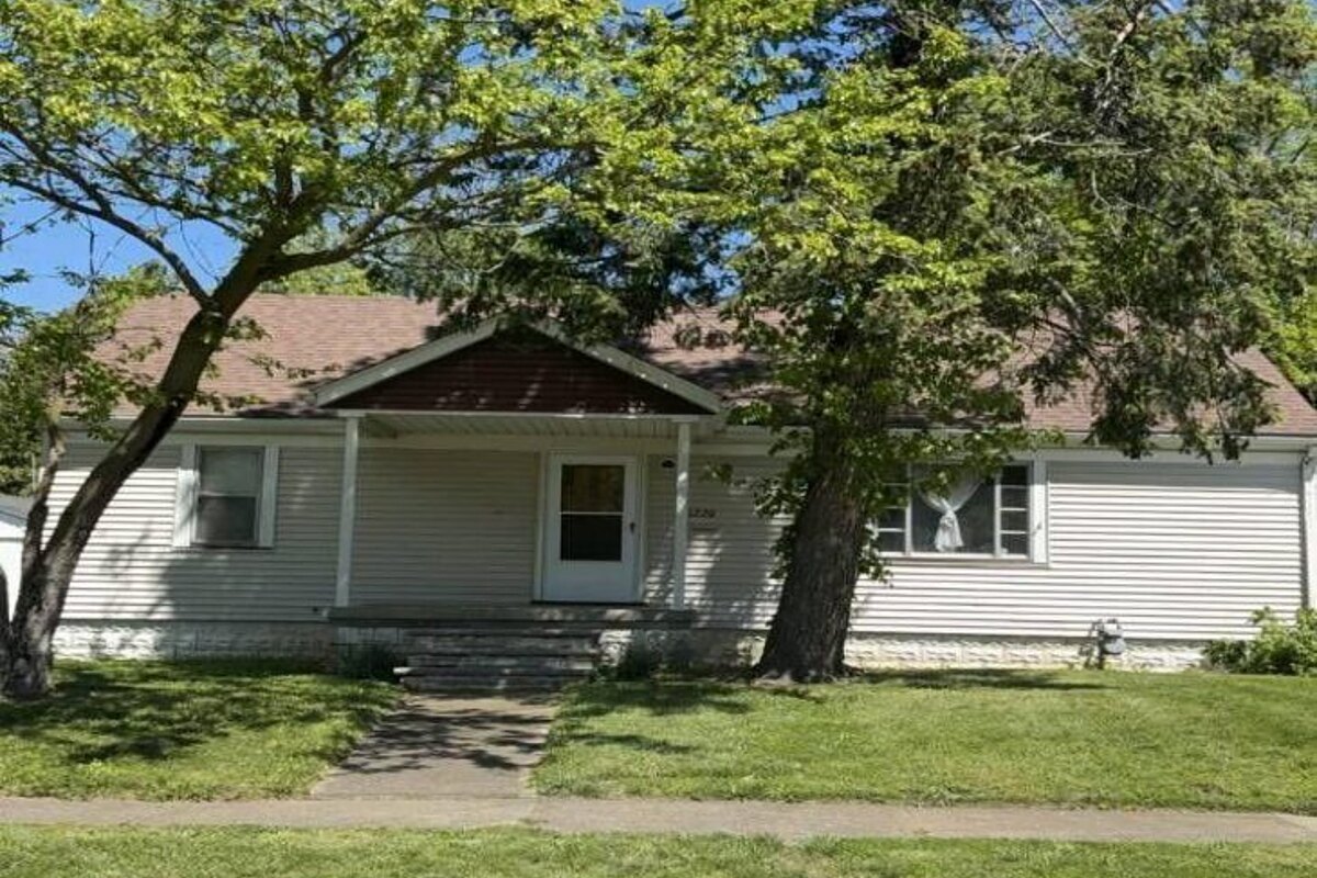 Lorain dscr loan — subject property photo 2