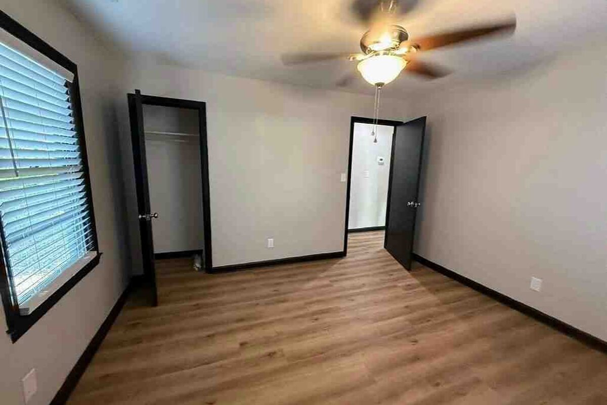 Belmont dscr loan — subject property photo 10