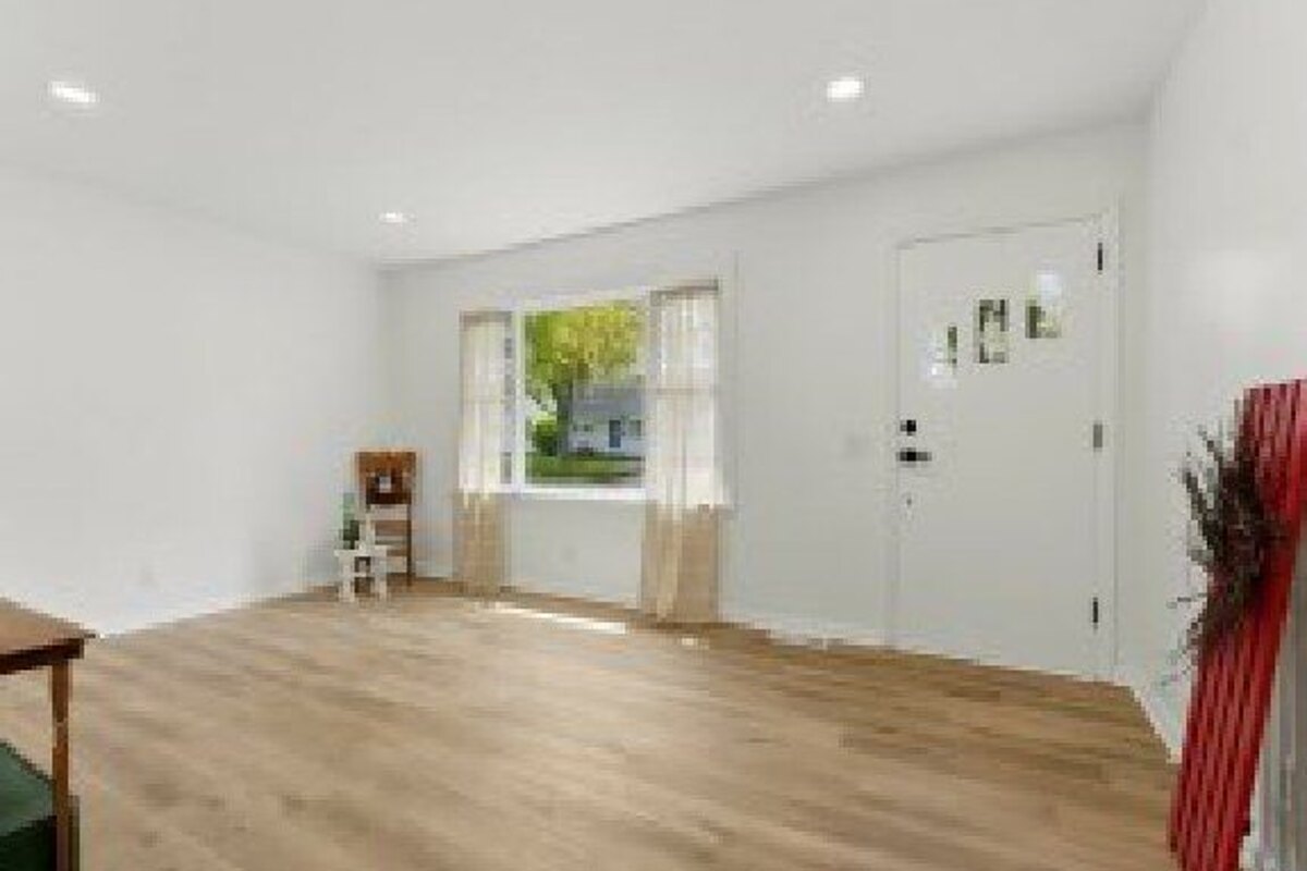 Canton fix and flip loan — subject property photo 10