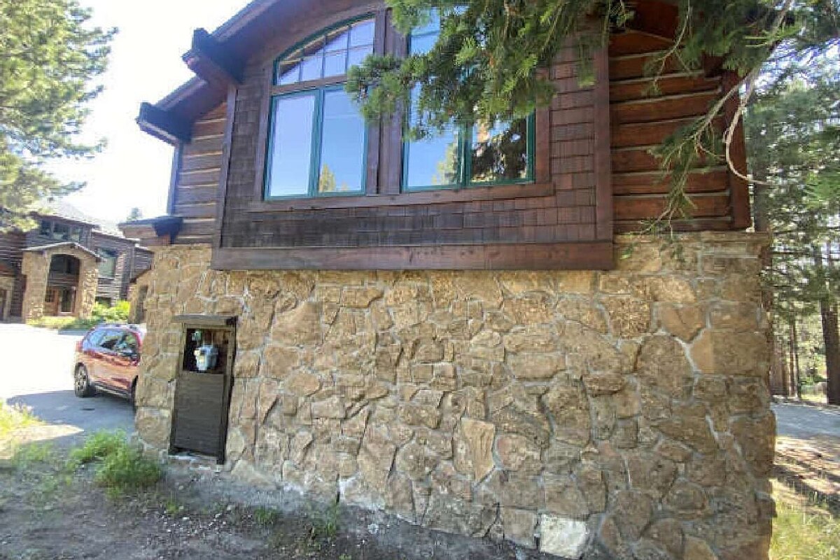 Mammoth Lakes dscr loan — subject property photo 2