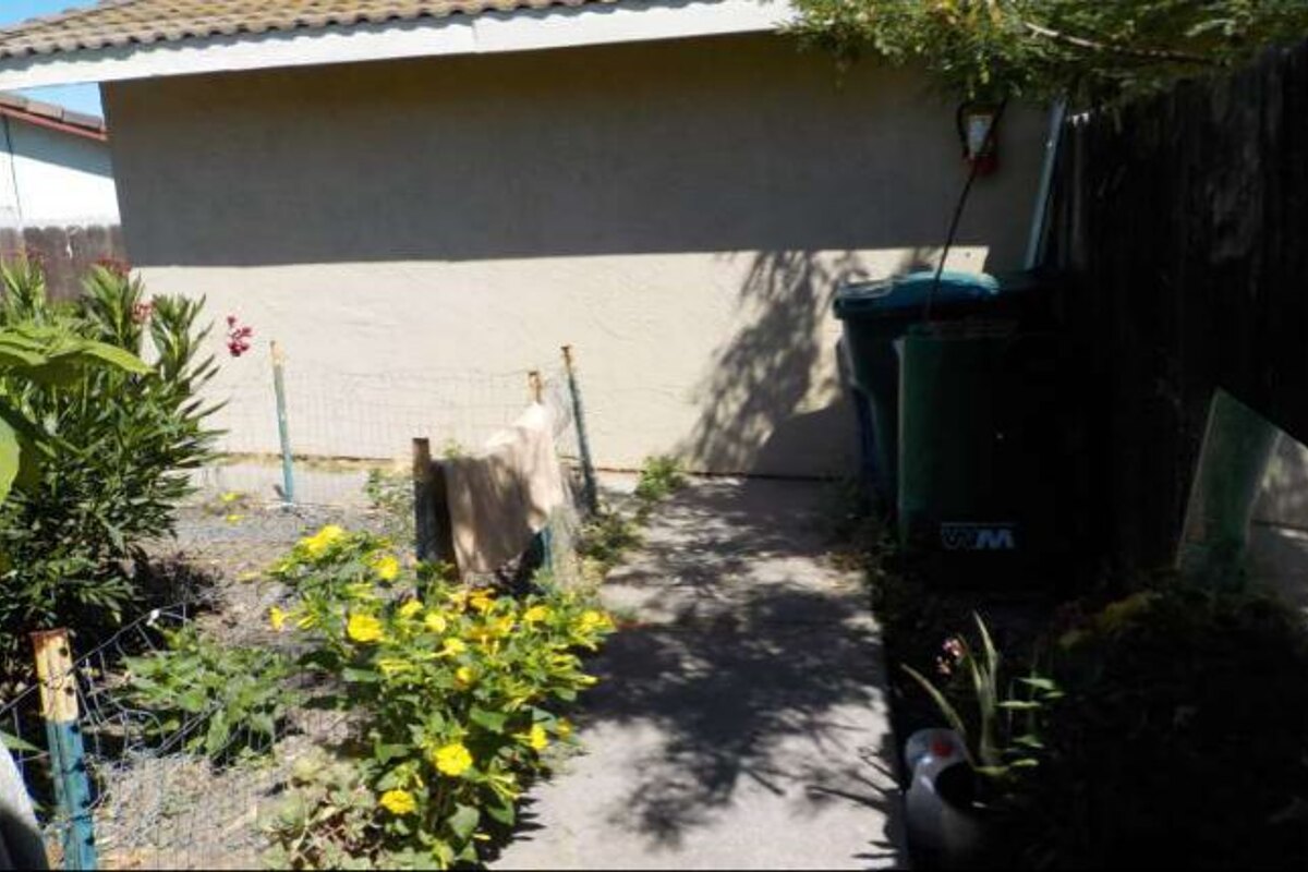 Stockton dscr loan — subject property photo 9