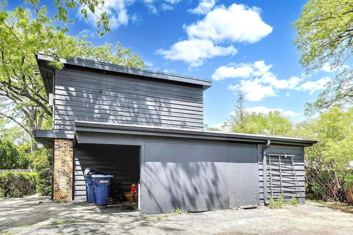 Highland Park fix and flip loan — subject property photo 4