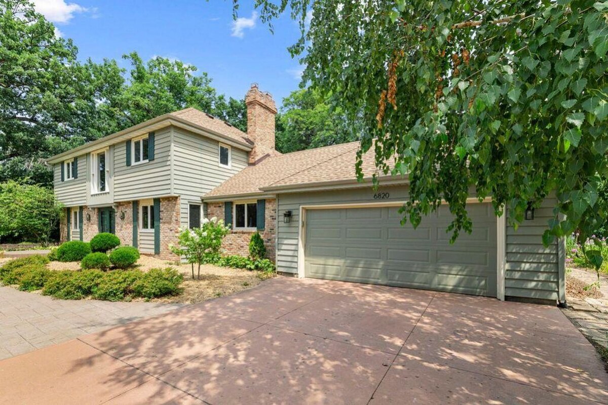 Golden Valley fix and flip loan — subject property photo 2