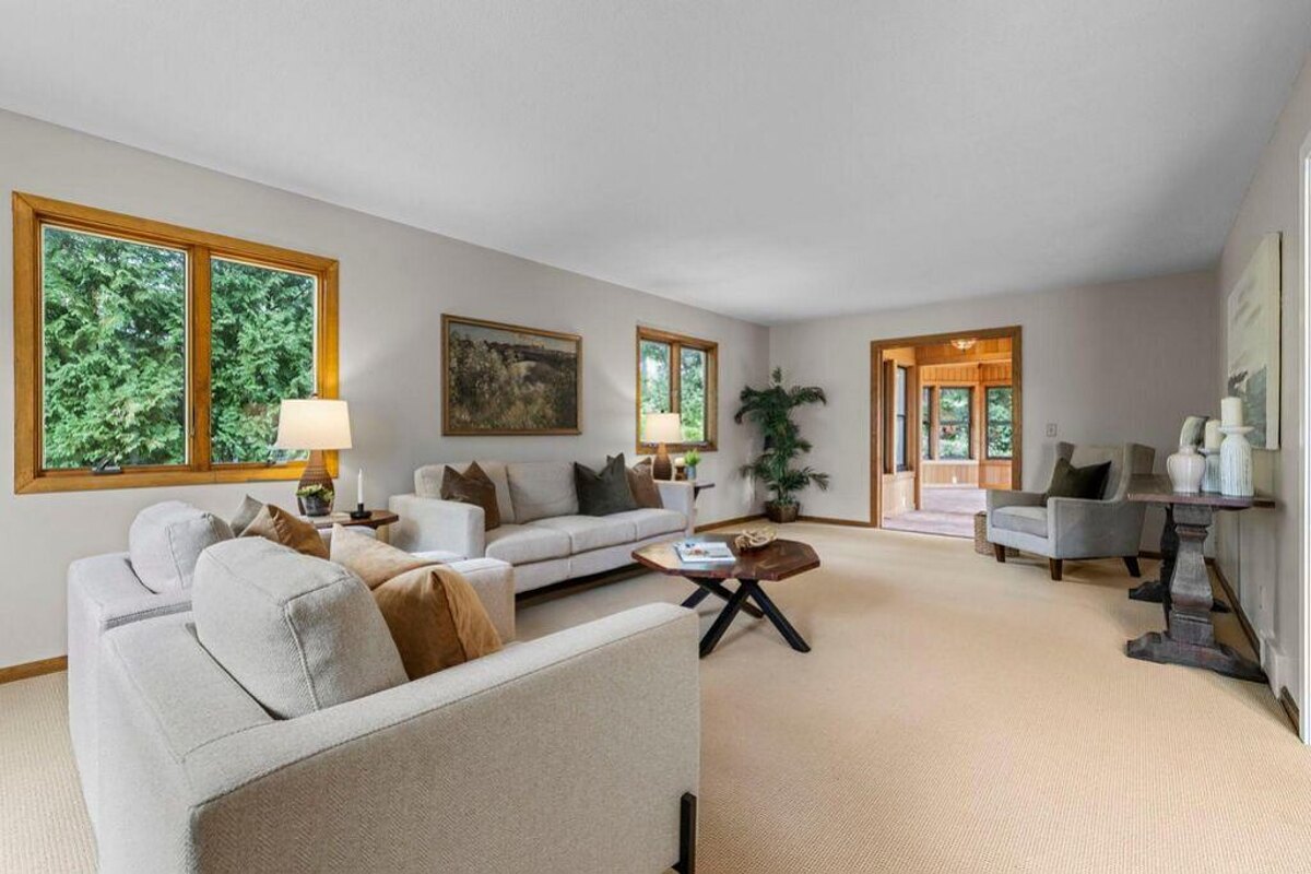 Golden Valley fix and flip loan — subject property photo 5