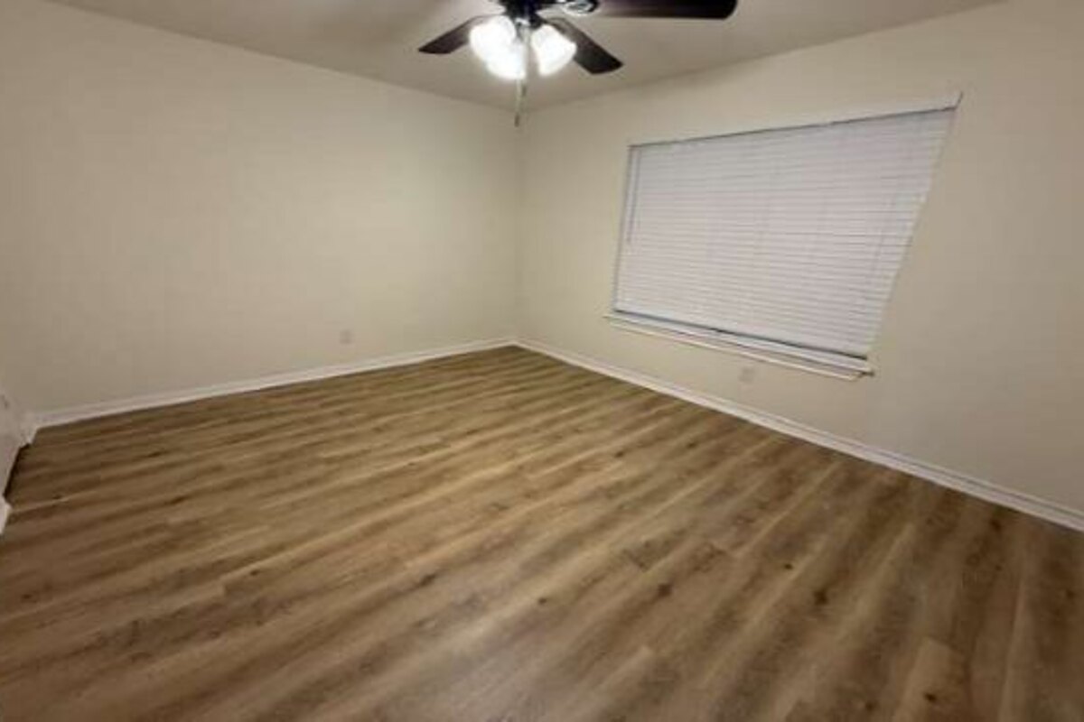 Tomball dscr loan — subject property photo 7