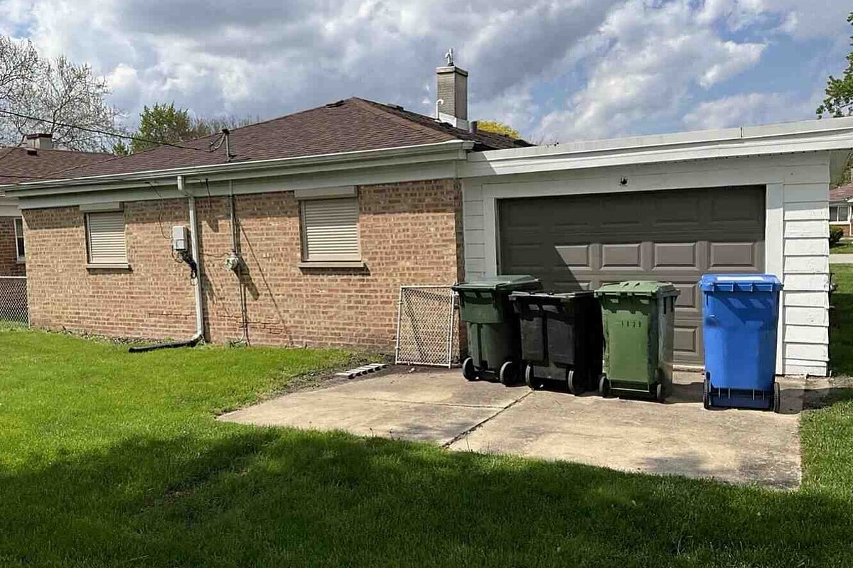 Dolton dscr loan — subject property photo 3