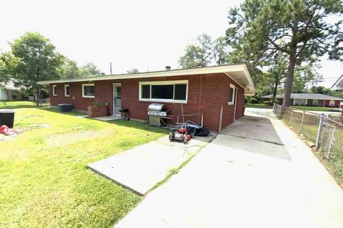 Montgomery dscr loan — subject property photo 4
