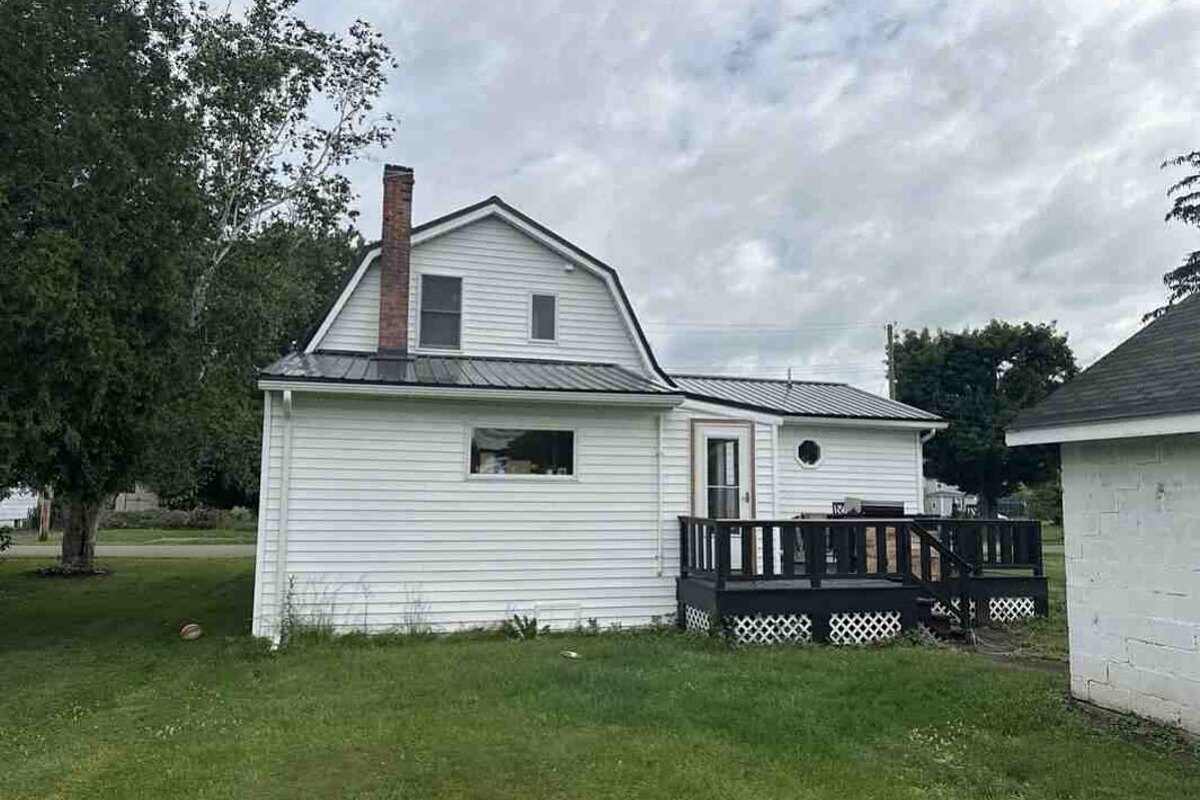 Elmira dscr loan — subject property photo 1