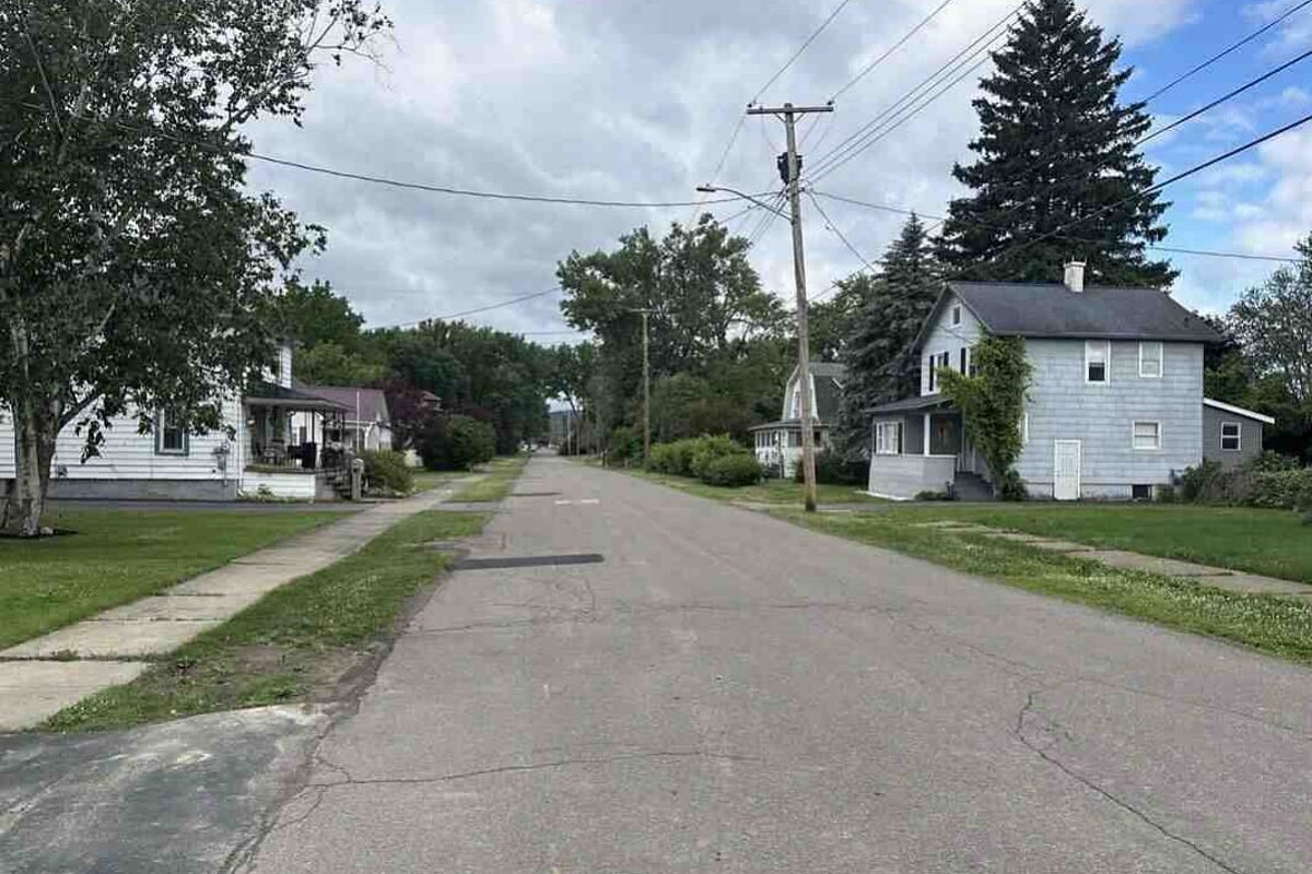 Elmira dscr loan — subject property photo 3