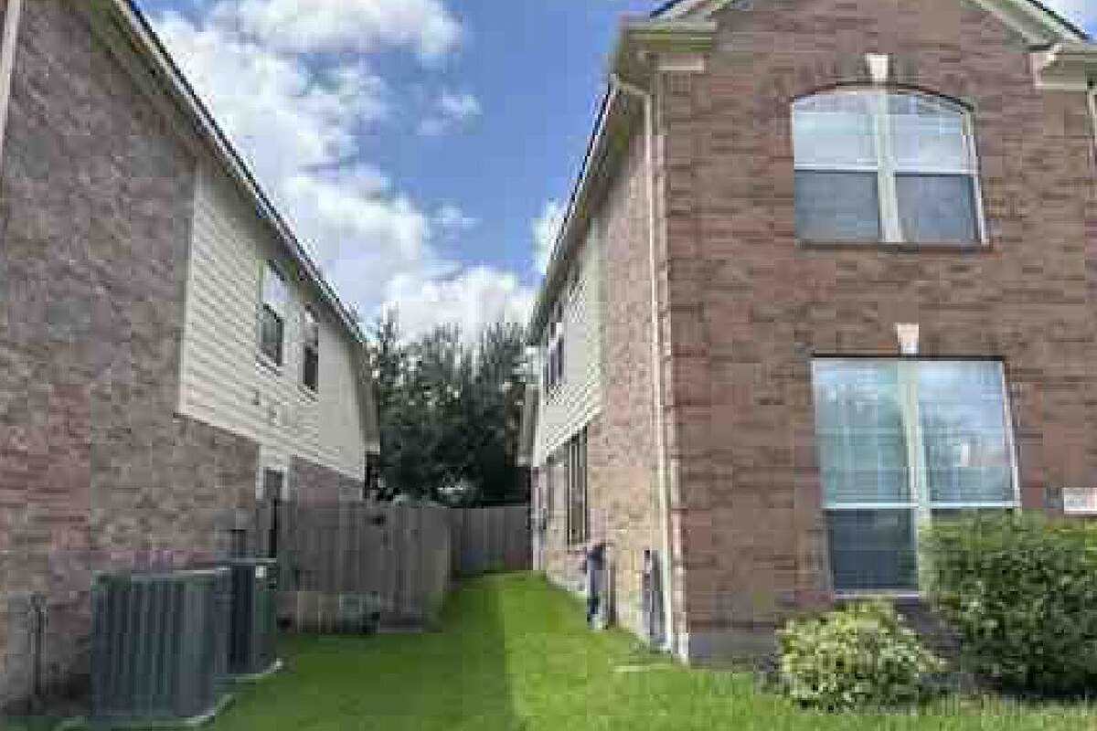 Spring dscr loan — subject property photo 5