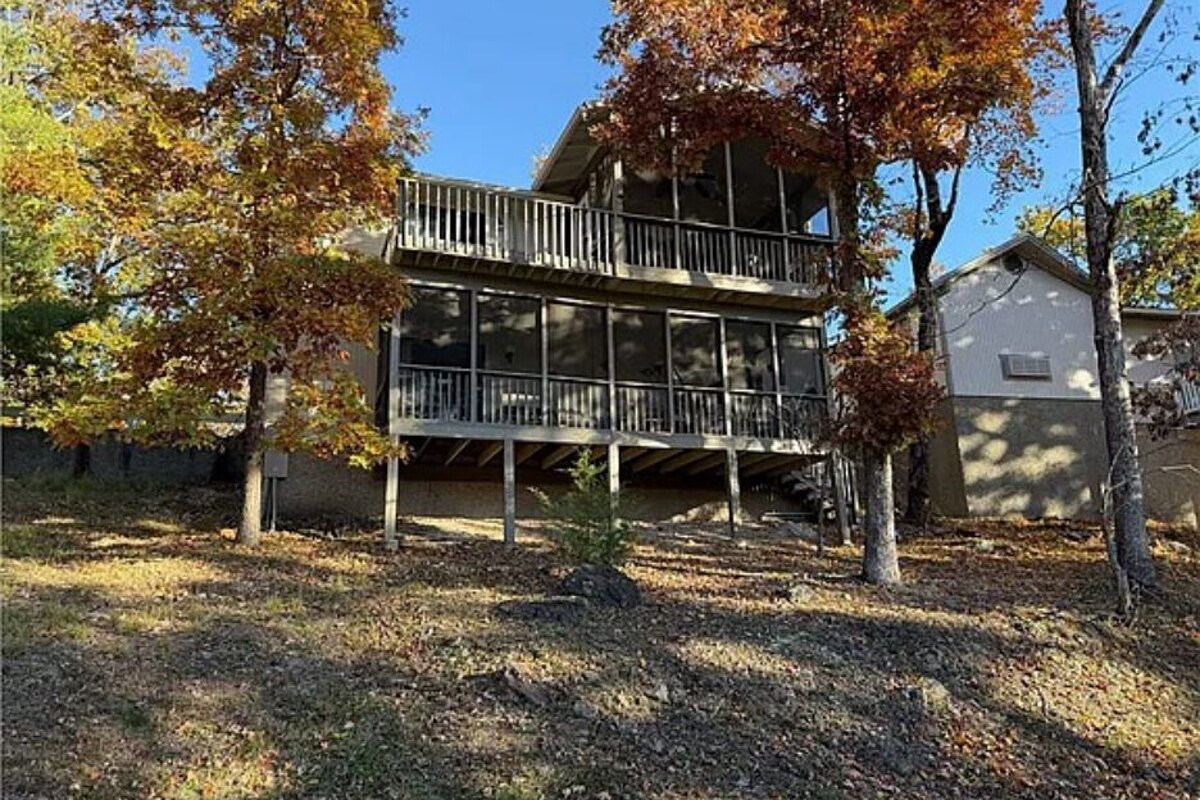 Osage Beach fix and flip loan — subject property photo 3