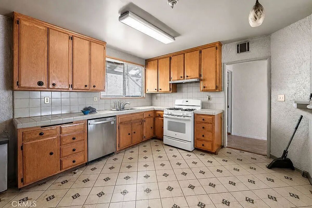 Glendora fix and flip loan — subject property photo 10