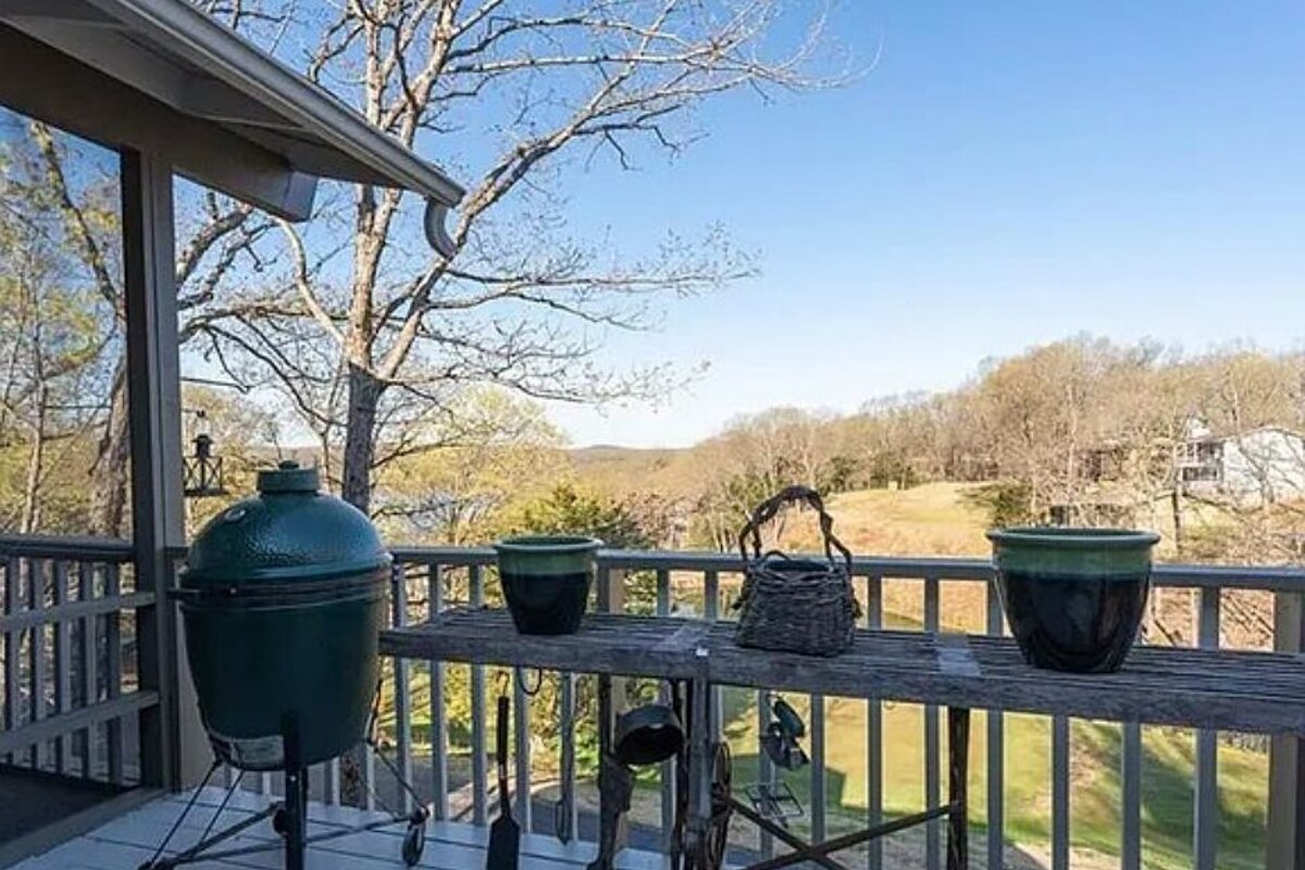 Osage Beach fix and flip loan — subject property photo 1