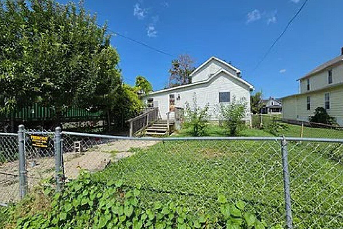 Fremont fix and flip loan — subject property photo 3