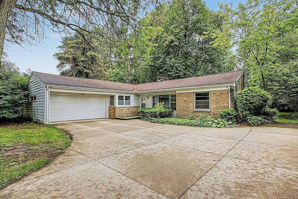 Okemos fix and flip loan — subject property photo 2