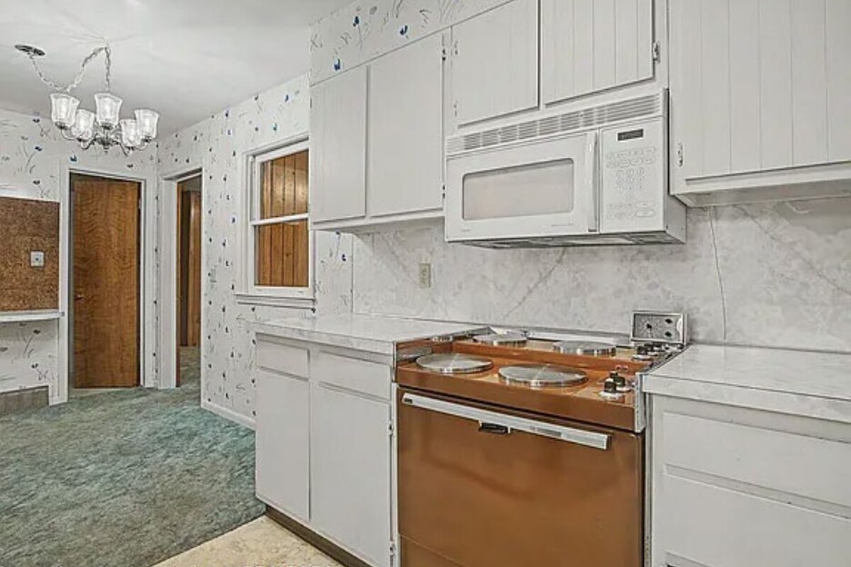 Okemos fix and flip loan — subject property photo 8
