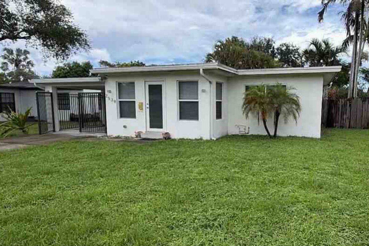 Hollywood dscr loan — subject property photo 4