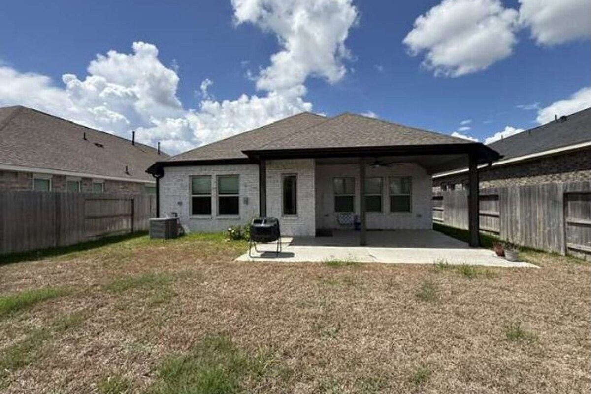 Hockley dscr loan — subject property photo 1