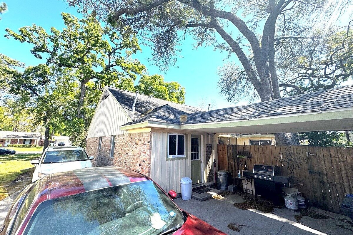 Houston fix and flip loan — subject property photo 4